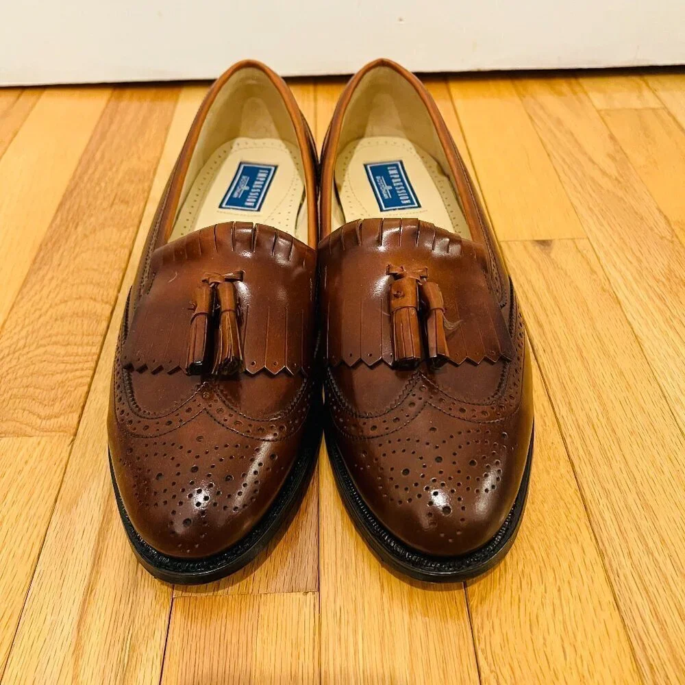 NEW Bostonian Classics Men's Shoes 9.5 Tassel Loafers Kiltie Burgundy Slip On